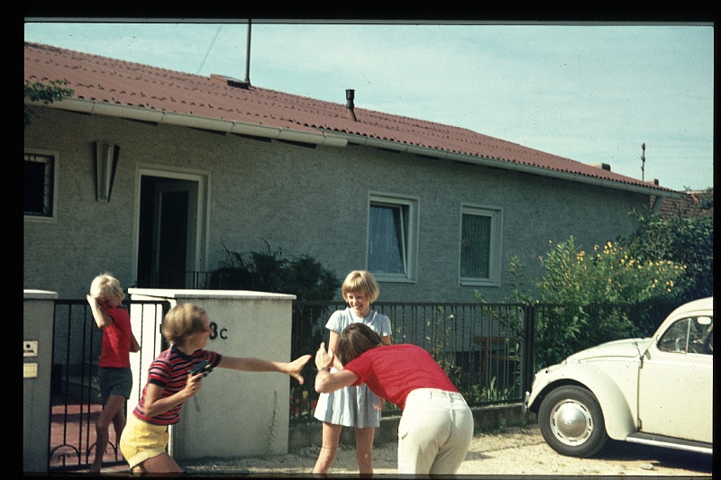 19.Regensburg  aug 1973 Walter,Brigitte,Marion,Peter.JPG